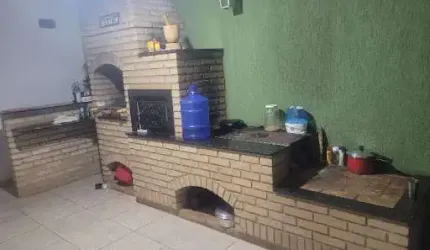 CASA A VENDA