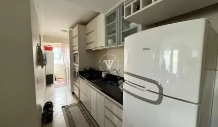 Apartamento em Bombas