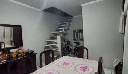 Sobrado para venda com 4 quartos, sendo 1 suíte, 180m²