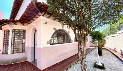 Casa tipo para venda com 3 quartos, sendo 3 suítes, 265m²
