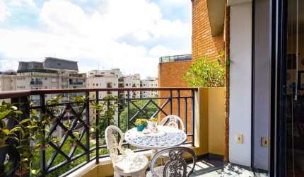 Cobertura para venda com 2 quartos, sendo 1 suíte, 175m²