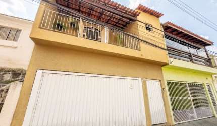 Casa de vila para venda com 3 quartos, sendo 1 suíte, 224m²
