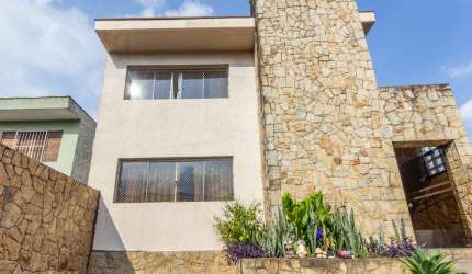 Casa de vila para venda com 3 quartos, sendo 3 suítes, 517m²