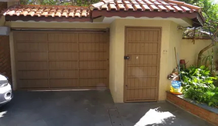Sobrado para venda com 3 quartos, 182m²