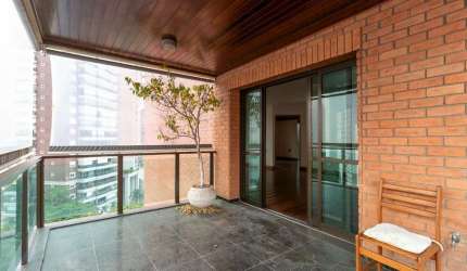 Apartamento tipo para venda com 3 quartos, sendo 3 suítes, 325m²
