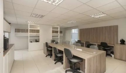 Conjunto comercial para venda, 76m²