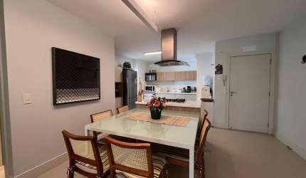 Apartamento para Venda em Florianópolis, Canasvieiras, 4 dormitórios, 3 suítes, 4 banheiros, 2 vagas