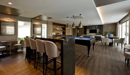 Centro | Apartamento 2 suítes + 2 vagas