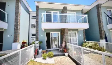Sobrado Beira Mar