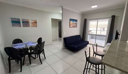 Apartamento à Venda com 2 quartos, 73m²