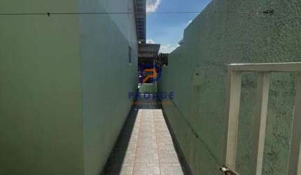 Casa de Fundo com 2 Quartos e 1 Suíte – 80 m² de Conforto no Jardim Bom Sucesso!