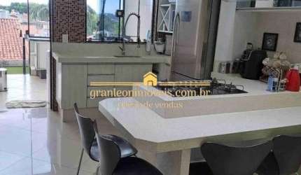 Linda Casa em Oferta no Parque do Carmo, 3 dorm, churrasqueira, 5 vagas,, 4 banheiros