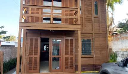 Casa de 3 quartos e 2 banheiros Rio Tavares Florianópolis SC