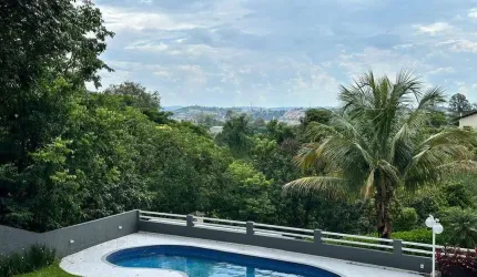 Casa a venda com 4 quartos no condomínio Estância Marambaia - Vinhedo - SP