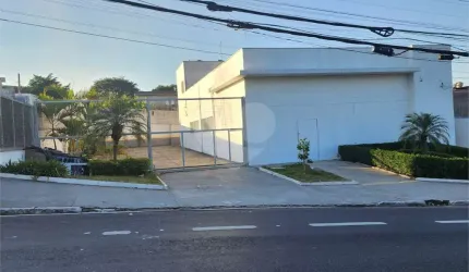 Prédio inteiro à venda ou para locação em Limoeiro - SP