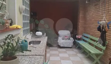 Sobrado com 3 quartos à venda em Cambuci - SP