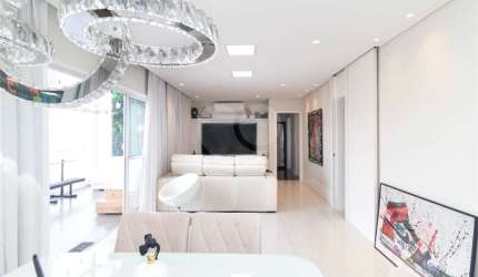 Apartamento com 3 quartos à venda em Jardim Avelino - SP