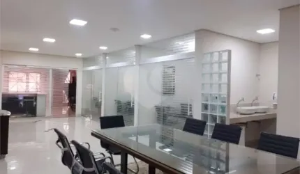 Prédio inteiro à venda ou para locação em Parque Da Mooca - SP