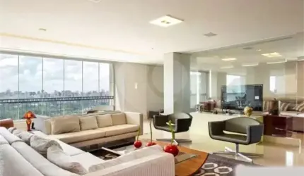 Apartamento com 4 quartos à venda em Moema - SP