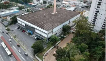 Galpão à venda ou para locação em Santo Amaro - SP