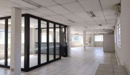 Prédio inteiro à venda ou para locação em Vila Monte Alegre - SP