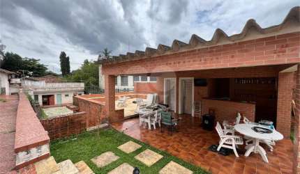 Casa com 3 quartos à venda em Vila Albertina - SP
