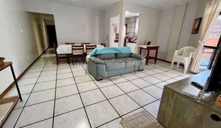 Apartamento para 6 pessoas no Centro de Itapema - prédio frente mar