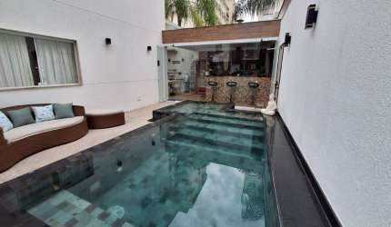 Casa em condomínio na Freguesia