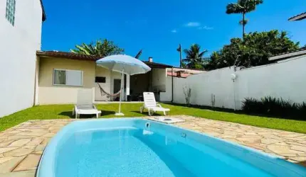 LINDA CASA A VENDA NA PRAIA DAS TONINHAS !!!