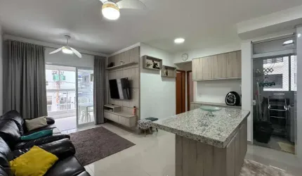 Apartamento na Praia das Toninhas