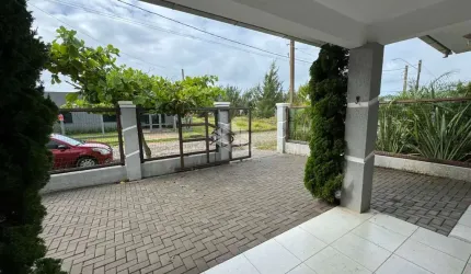 Casa com 3 quartos à venda na Rua San Conrado, 1332, Atlântida Sul (Distrito), Osório por R$ 680.000