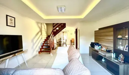 Casa com 4 quartos à venda na Rua da Alegria, 116, Estância Velha, Canoas por R$ 700.000