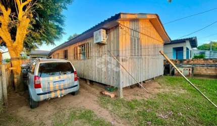 Casa com 3 quartos à venda na Rua Júlio Pereira de Souza, 533, Estância Velha, Canoas por R$ 234.000