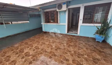 Casa com 2 quartos à venda na Rua Barcelona, 150, São José, Canoas por R$ 335.000