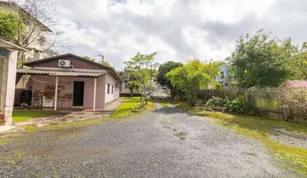 Casa com 2 quartos à venda na Rua Gomes Freire de Andrade, 286, Nossa Senhora das Graças, Canoas por R$ 778.000