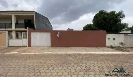 Lote em condomínio fechado! Muro frontal e portão já instalados, em rua sem saída