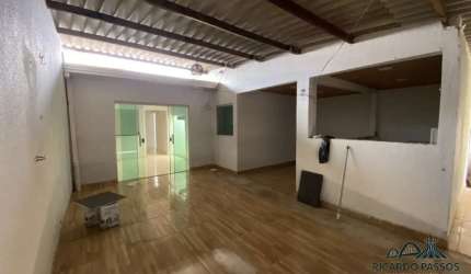Casa com 3 quartos , sendo 2 suítes na Qd 28 do Paranoá