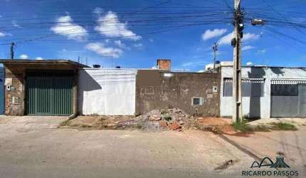 Fazendinha: lote c/ muro, portão, água e luz