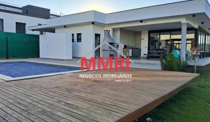 Casa de Condomínio no Village da Serra -800m²- Aceita Permuta de Menor Valor - Aproveite Já!