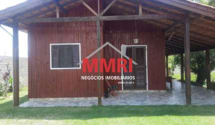Rancho mobiliado para venda em Sarapuí/SP