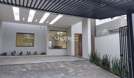 Casa com 3 quartos à venda na Amália Machado, 26, Parque Ipiranga II, Resende por R$ 740.000