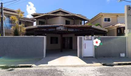 Casa em Condomínio Fechado com 4 quartos na Av. Priscila Dutra no coração de Vilas do Atlântico