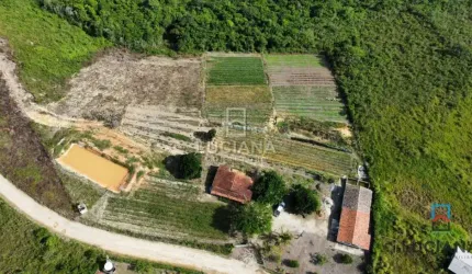 Propriedade com 5.5 hectares em Gravatá