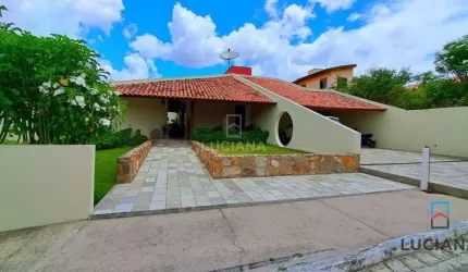 Casa à venda em Condomínio No Centro De Gravatá-PE