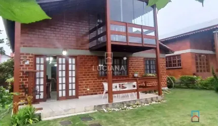 Casa em condomínio à venda