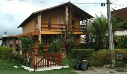 Belíssima casa em Condomínio Fechado Próximo ao Centro e com Vista