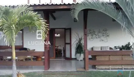 Belíssima Casa a venda em Condomínio - Gravatá-PE
