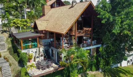DE R$ 1.600.000 POR R$ 1.300.000 PREÇO DE VENDA Mansão com excelente vista e ant