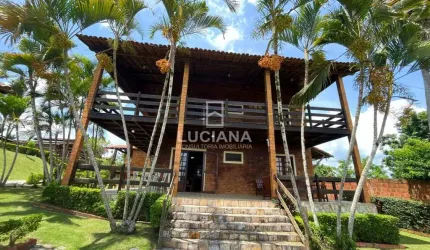 Casa à venda no Condomínio Paraíso das Bromélias