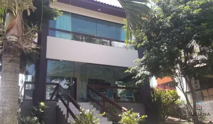 Casa à venda no Condomínio Chamonix